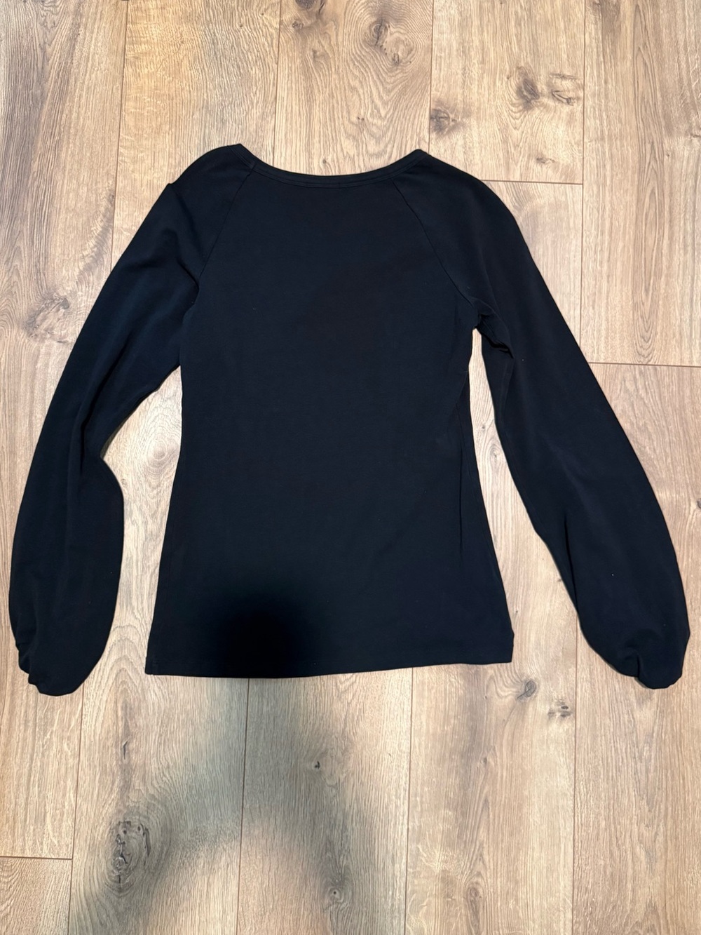 Theory Women's Black and white Long-Sleeve top with bubble sleeves